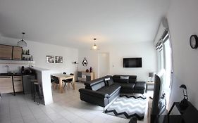 Bel appart T2,calme et lumineux, avec balcon, proche du centre ville avec parking privé